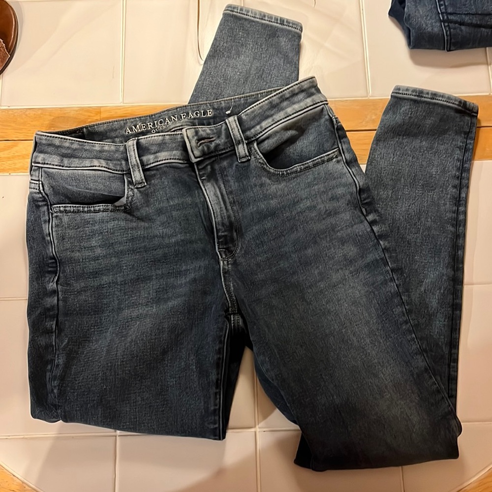American eagle super stretch high-rise jegging dark wash size 4